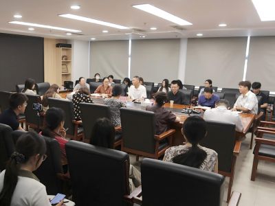 陈年喜受邀赴山东文艺出版社座谈交流